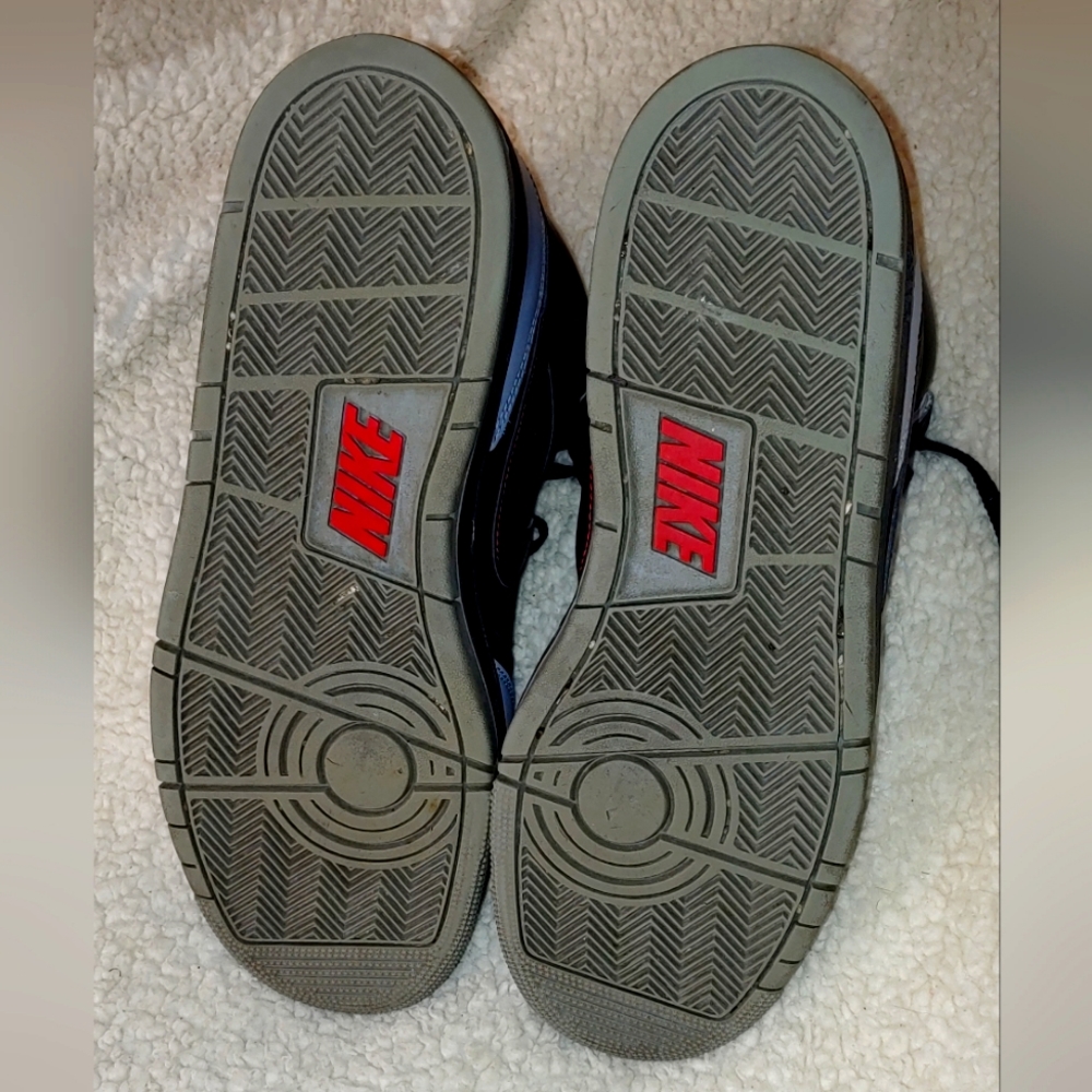 Vintage NIKE Hightops - Picture 8 of 9